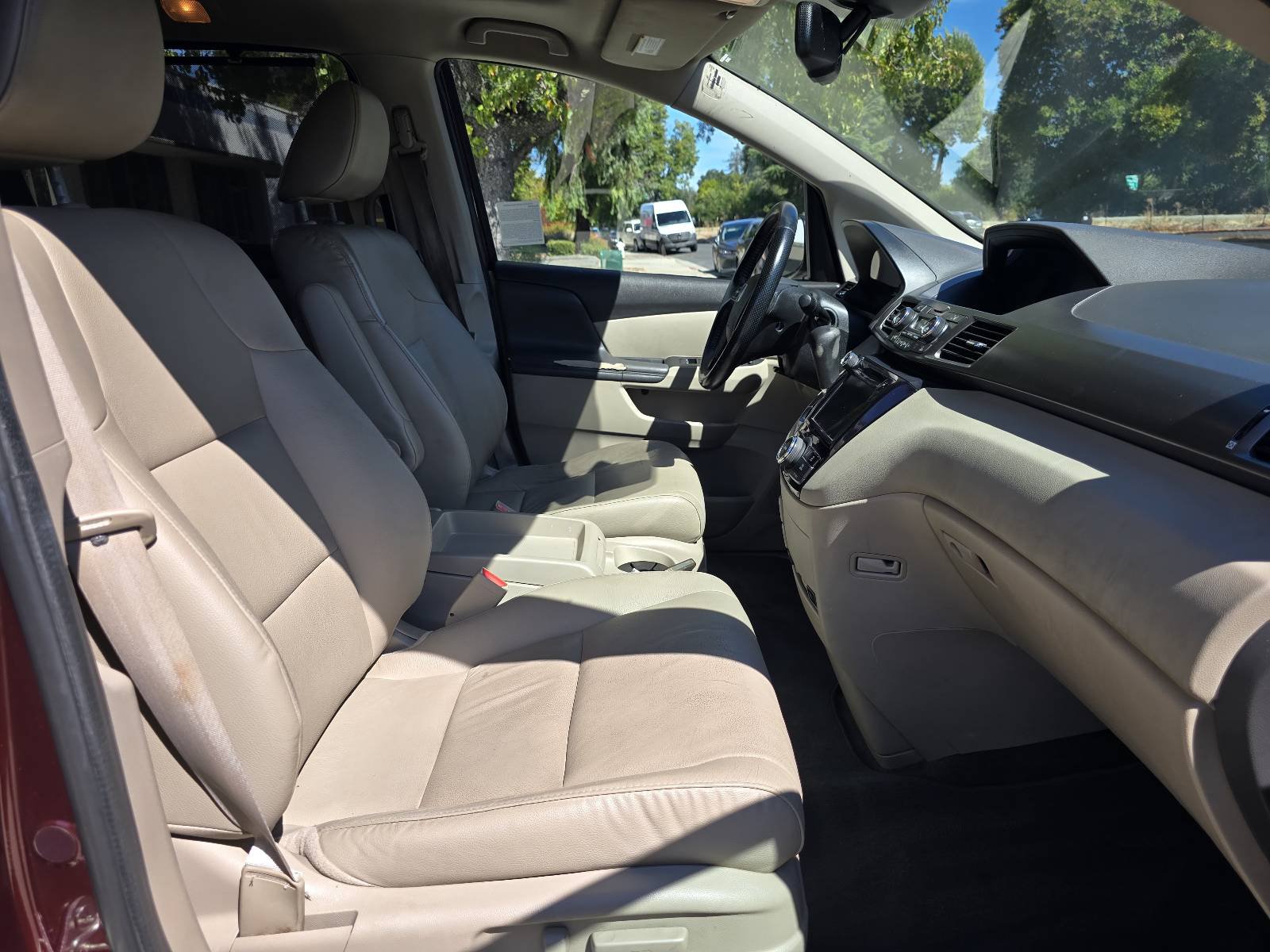 Used 2015 Honda Odyssey EX-L image 17