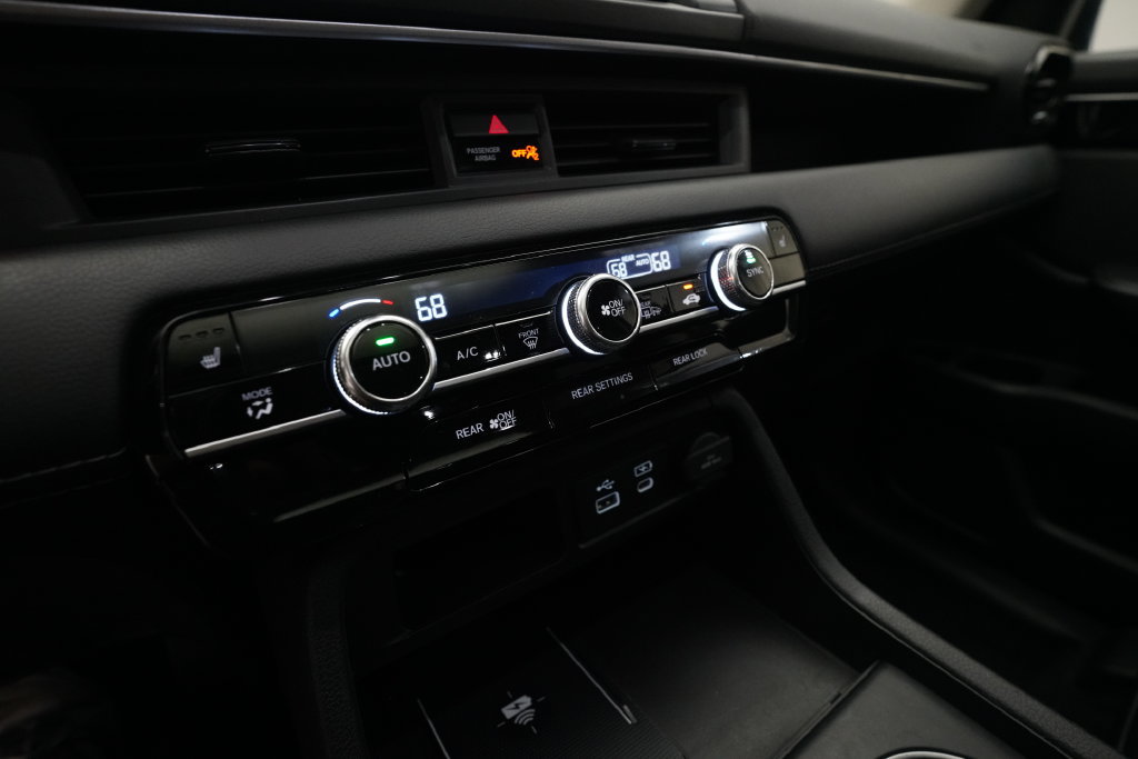 Used 2023 Honda Pilot Touring image 21