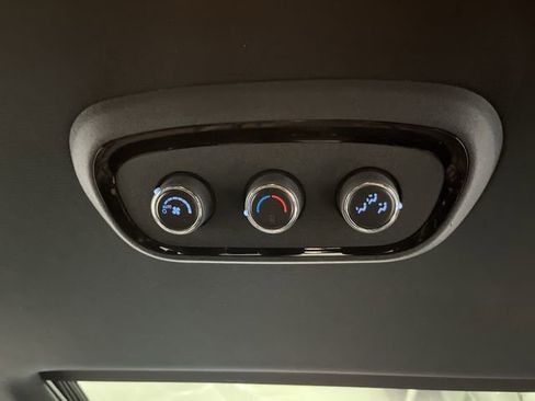 Used 2025 Dodge Durango R/T image 35