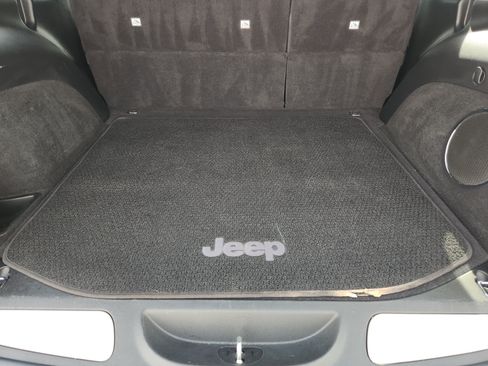 Used 2021 Jeep Grand Cherokee Summit AWD/4WD image 35