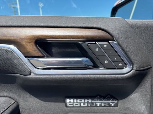 New 2026 Chevrolet Silverado 1500 High Country AWD/4WD image 11