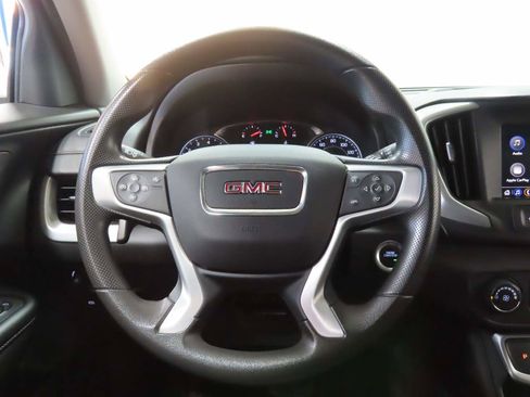 Used 2024 GMC Terrain SLE image 11