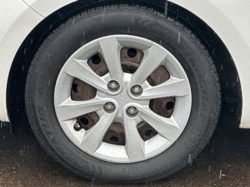 Used 2013 Kia Rio EX image 23