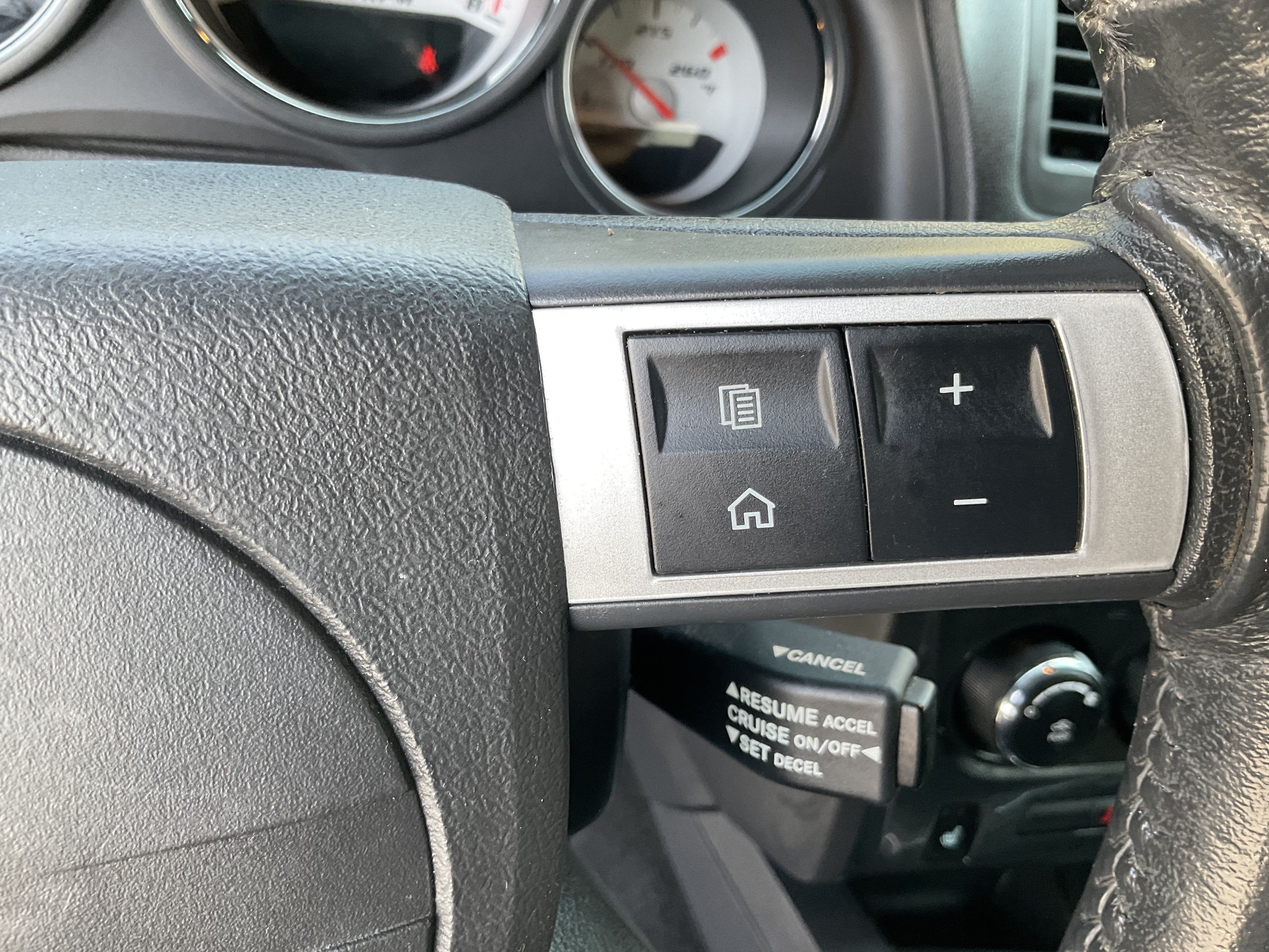 Used 2010 Dodge Challenger SRT8 w/ SRT Option Group II RWD image 30