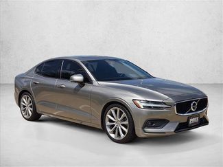 Used 2020 Volvo S60 T5 Momentum FWD video 3