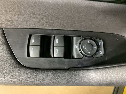 Used 2022 Chevrolet Blazer RS w/ Enhanced Convenience Package AWD/4WD image 18