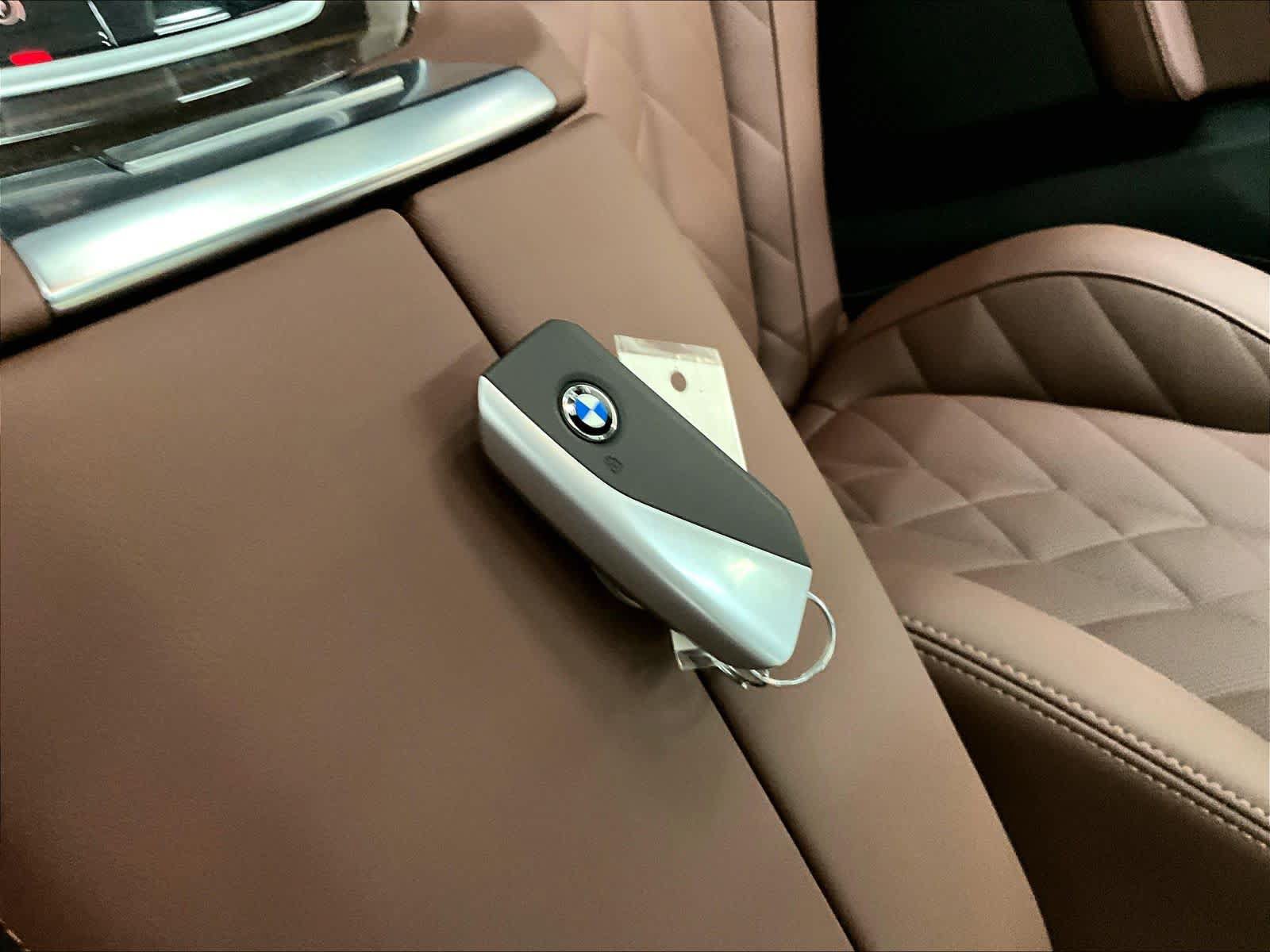 Used 2026 BMW X5 xDrive40i AWD/4WD image 14