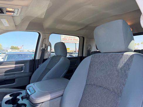 Used 2017 RAM 2500 Big Horn w/ Sport Appearance Group AWD/4WD image 19