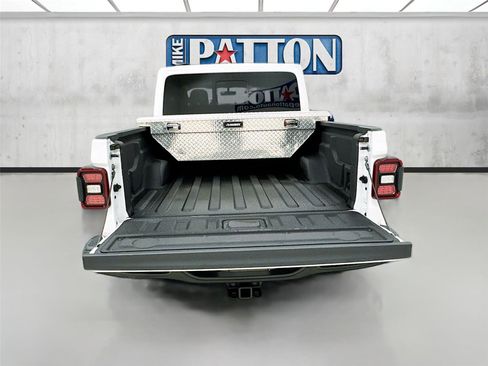 Used 2023 Jeep Gladiator Rubicon w/ LED Lighting Group image 25
