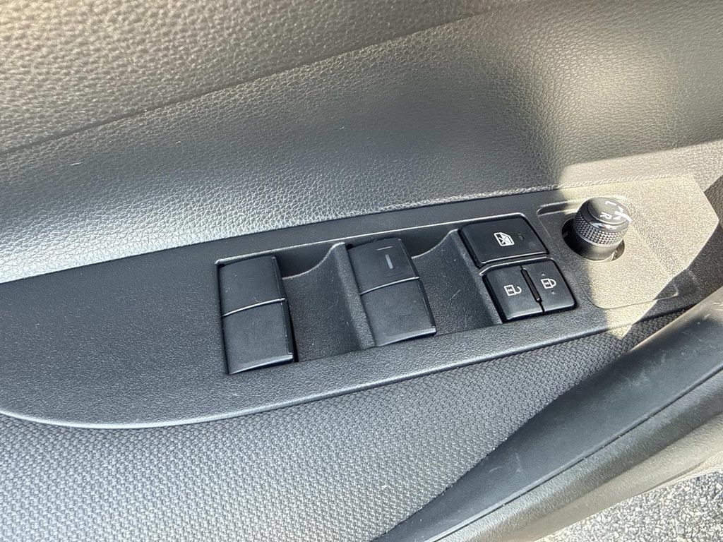 Used 2023 Toyota Corolla LE FWD image 21