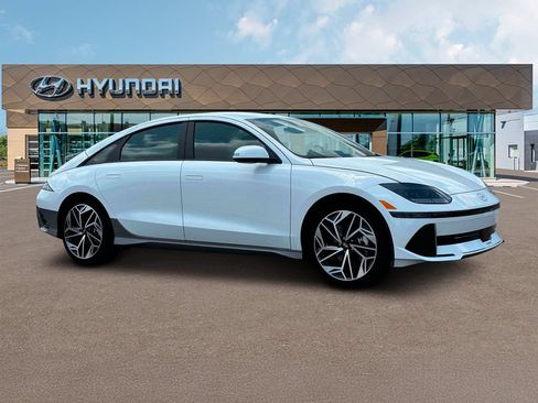 New 2025 Hyundai Ioniq 6 SEL RWD image 10