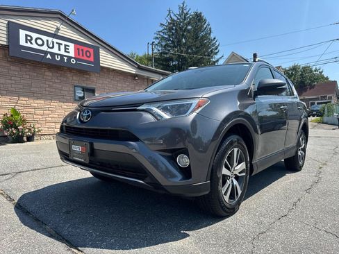 Used 2018 Toyota RAV4 XLE w/ Plus Extra Value Package AWD/4WD image 1