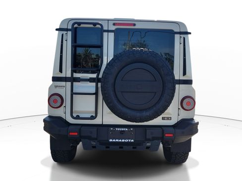 Used 2024 INEOS Grenadier AWD/4WD image 5
