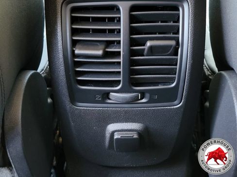 Used 2017 Ford Escape SE FWD image 15