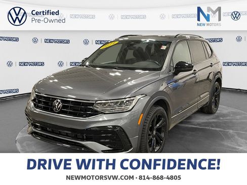 Used 2024 Volkswagen Tiguan SE R-Line AWD/4WD image 1