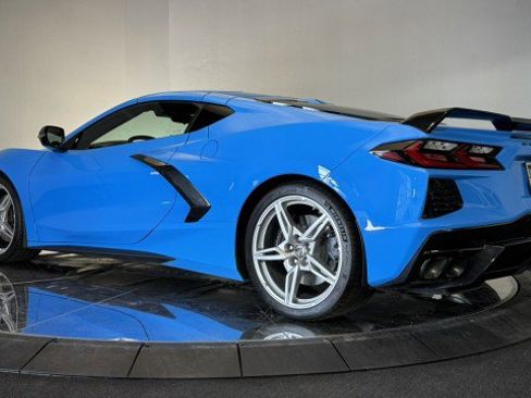 Used 2024 Chevrolet Corvette Stingray Premium Cpe w/ Z51 Performance Package image 23