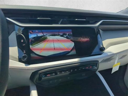 New 2026 Jeep Cherokee Limited AWD/4WD image 10