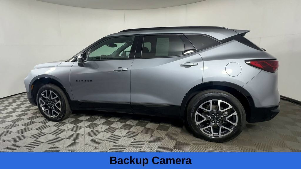 Used 2023 Chevrolet Blazer RS w/ LPO, Floor Liner Package FWD image 8