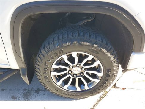 Used 2021 GMC Sierra 1500 AT4 w/ AT4 Premium Package image 7
