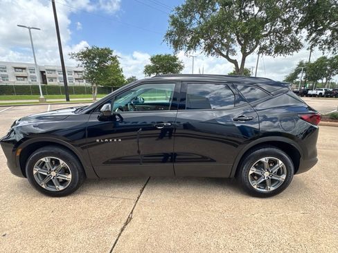 Used 2024 Chevrolet Blazer LT w/ Convenience Package FWD image 4
