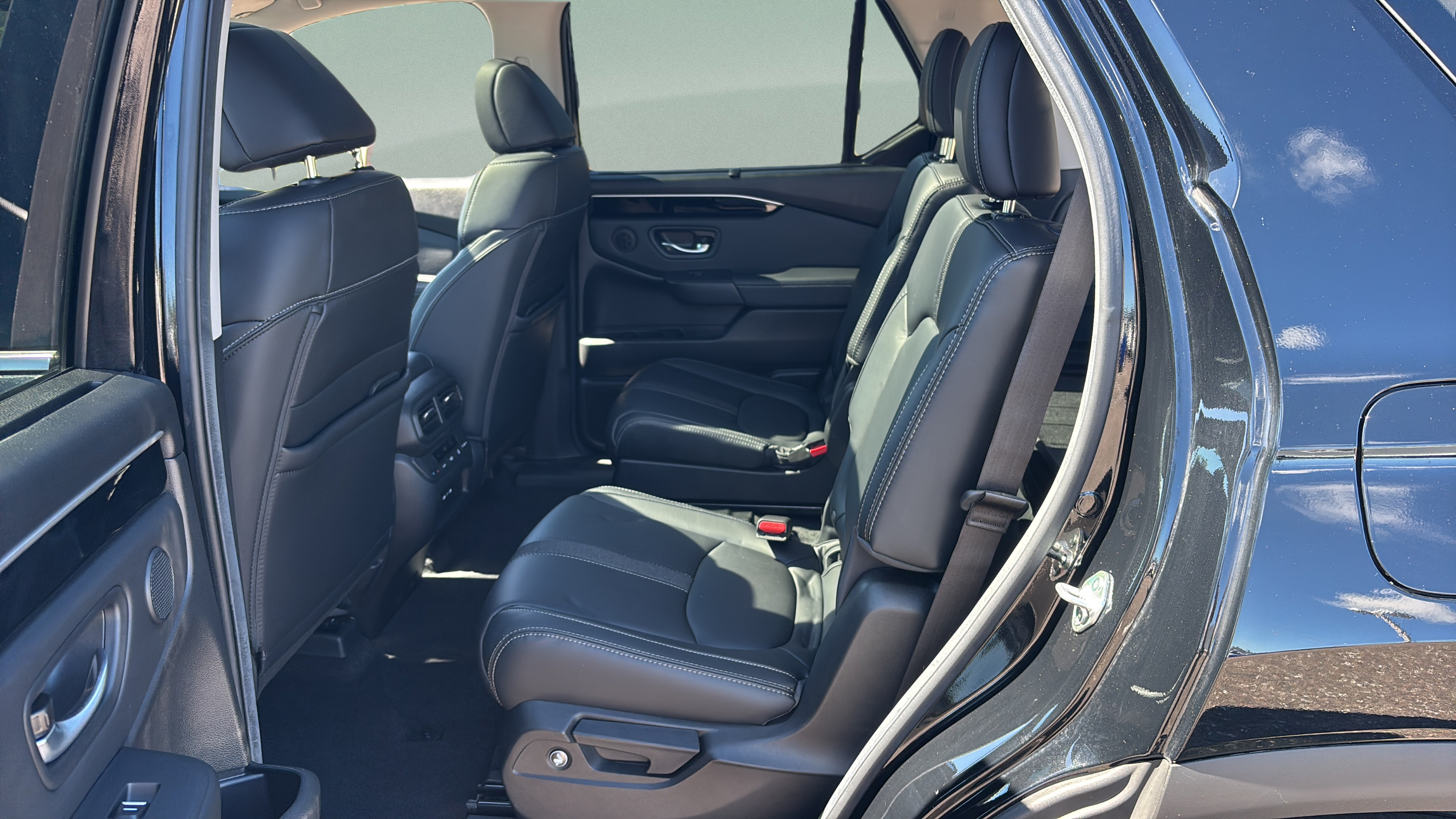 Certified 2025 Honda Pilot Touring image 20