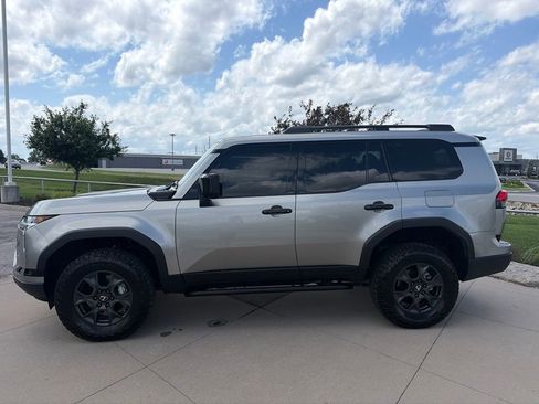 Used 2025 Lexus GX 550 w/ Accessory Package (CT) AWD/4WD image 5
