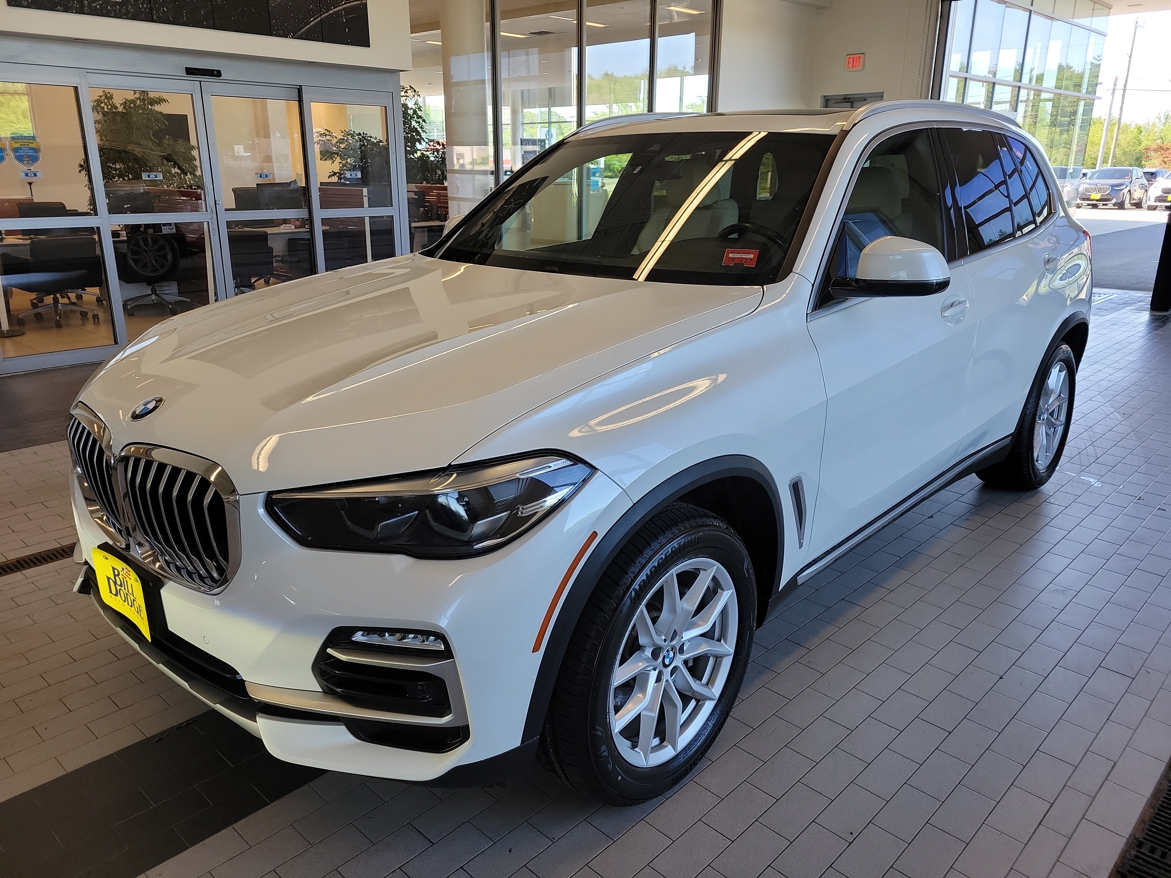 Used 2021 BMW X5 xDrive40i w/ Convenience Package AWD/4WD image 1