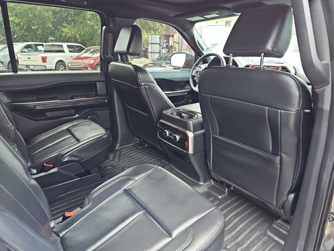 Used 2021 Ford Expedition XLT RWD image 11