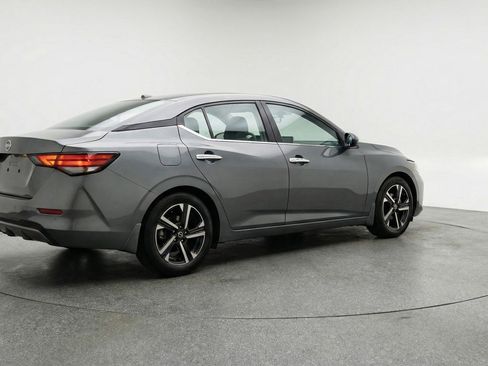 Used 2025 Nissan Sentra SV FWD image 7