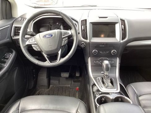 Used 2018 Ford Edge SEL w/ Equipment Group 201A AWD/4WD image 19
