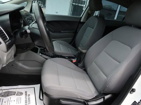 Used 2018 Kia Forte LX image 5