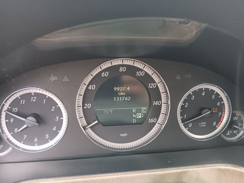 Used 2010 Mercedes-Benz E 350 4MATIC Sedan image 20