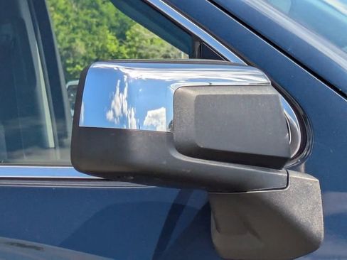 Used 2023 GMC Sierra 1500 SLE image 11