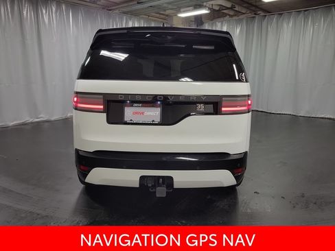 Used 2025 Land Rover Discovery Dynamic SE AWD/4WD image 7