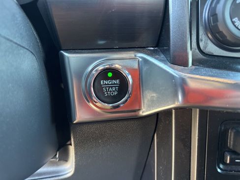 Used 2022 Ford F150 Lariat image 28