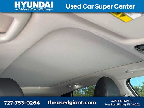 Used 2025 Hyundai Tucson Limited image 8