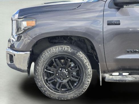 Used 2021 Toyota Tundra SR5 RWD image 7