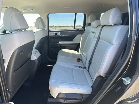 Used 2026 Hyundai Santa Fe SEL image 32