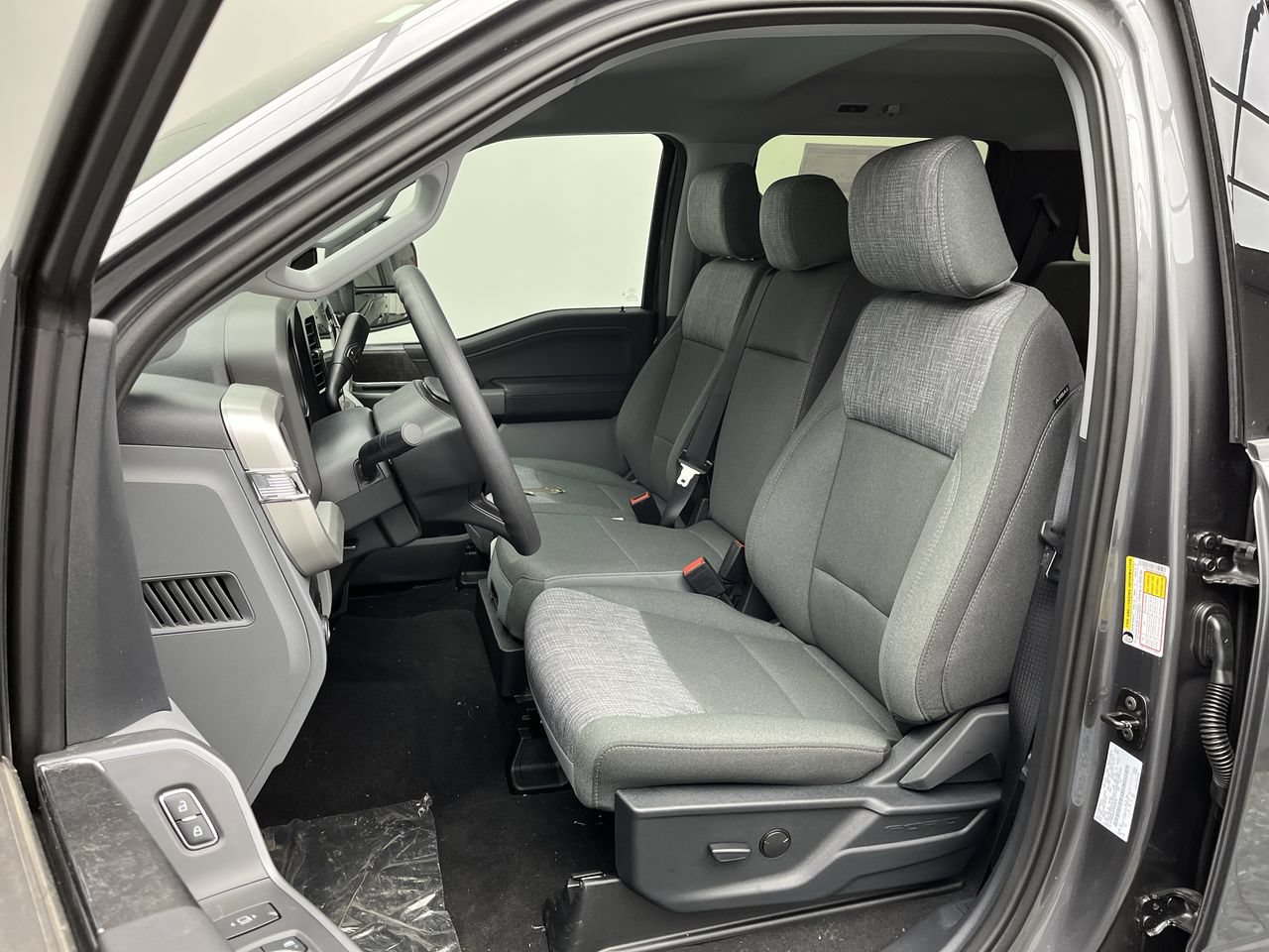 New 2026 Ford F250 XLT w/ XLT Premium Package AWD/4WD image 11