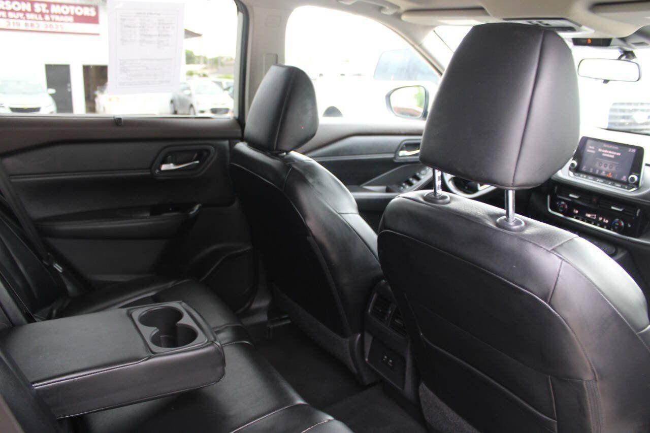 Used 2023 Nissan Rogue SV w/ SV Premium Package AWD/4WD image 10