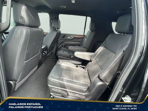 Certified 2025 GMC Yukon XL Denali AWD/4WD image 26