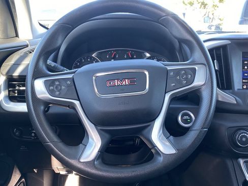 Used 2024 GMC Terrain SLE FWD image 24