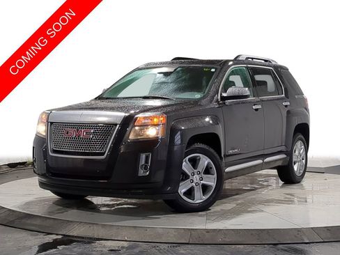 Used 2023 GMC Terrain SLE w/ Driver Convenience Package image 1