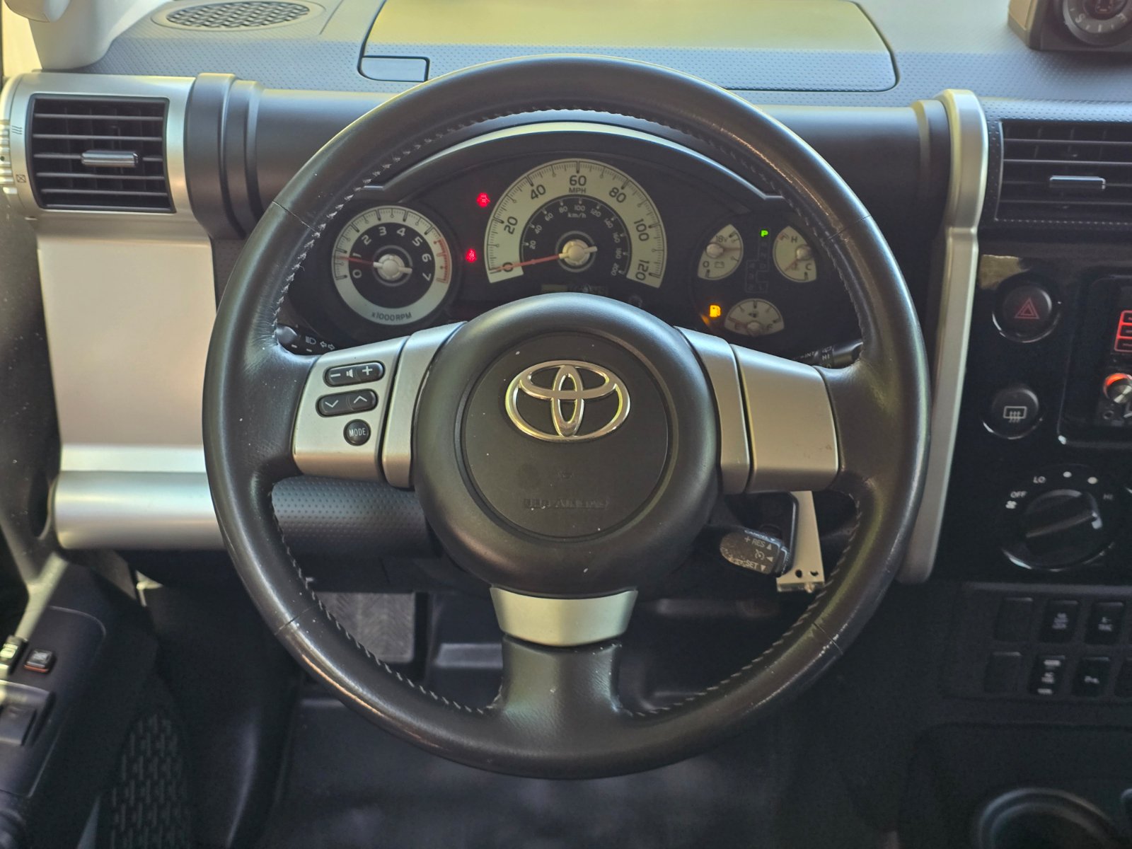 Used 2007 Toyota FJ Cruiser 4WD w/ Upgrade Pkg 2 image 16