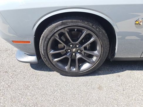Certified 2021 Dodge Challenger R/T Scat Pack w/ Shaker Package RWD image 8