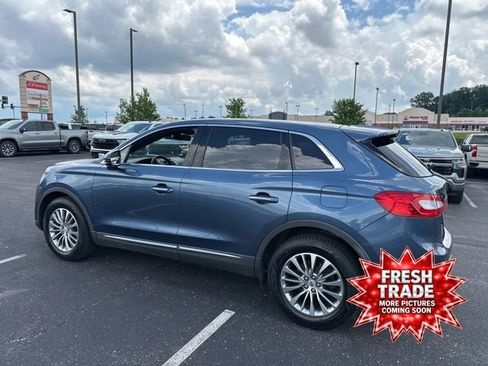 Used 2018 Lincoln MKX Select w/ Select Plus Package AWD/4WD image 5