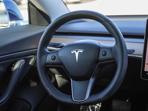 Used 2020 Tesla Model 3 Long Range image 15