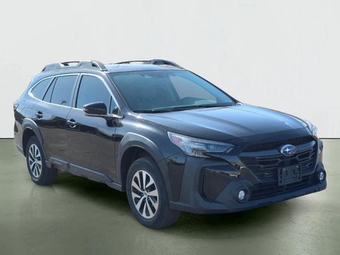 Used 2024 Subaru Outback Premium AWD/4WD image 8