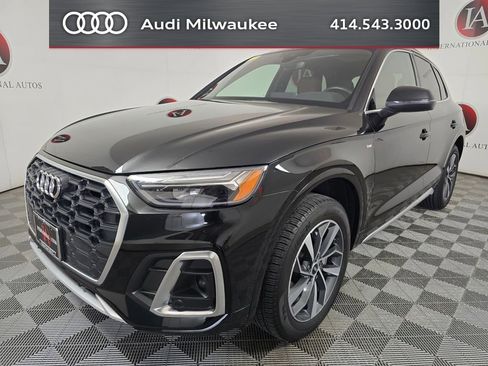 Used 2023 Audi Q5 2.0T Premium w/ Convenience Package AWD/4WD image 5