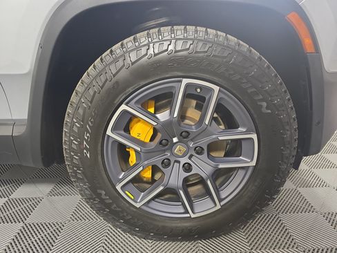 Used 2023 Rivian R1T Adventure Quad AWD/4WD image 11